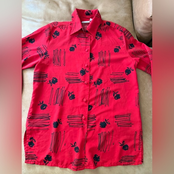 Liz Baker Women Red Black Abstract Patterned Button Down Blouse Size Small - Picture 2 of 6
